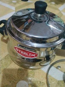 Steelix Pressure Cooker
