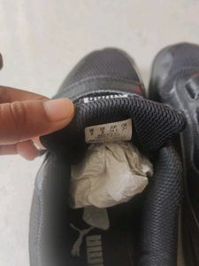 Orignal Puma Kids Black Sneakers.
