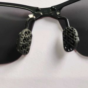 Sleek Black Sunglasses Unisex Comfortable