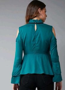 💚Teal Ruffle Cold Shoulder Top