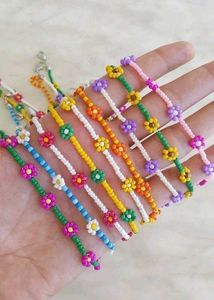 Beaded Flower Bracelets🌻