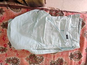 Men&#39;s shorts 4 pcs neat condition not used..