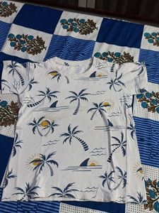 T-Shirt Bundle - 3 Kids&#39; Tees