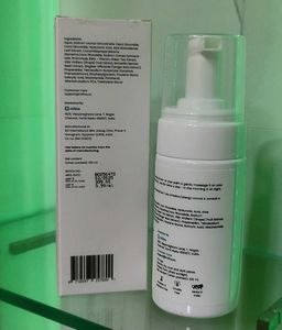 Derma Essentials Mfine Cleanser