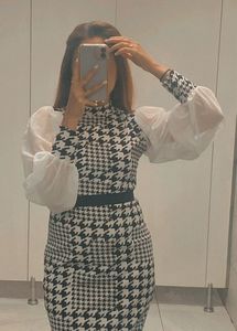 Chic Houndstooth Dress