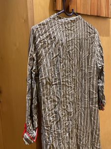 Straight Kurta With Hand Embroidery Thread Work