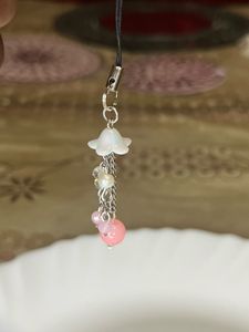 fancy phone charm (2)