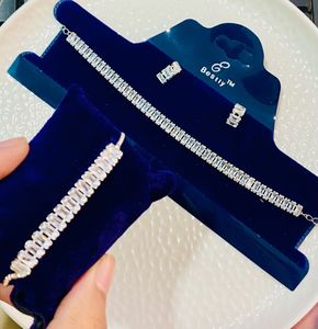 Elegant Crystal Jewelry Set