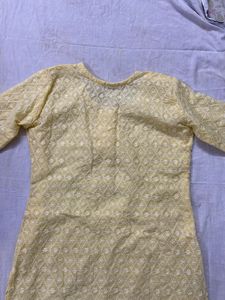 Beautiful Chikankari Patterned Kurti