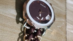 Ribbon Strip Watch
