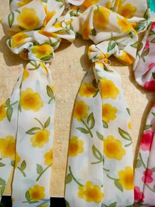 Combo Of 4 Pairs Scrunchies
