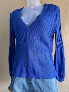 Blue V-neck Puff Sleeve Sweater 🎀