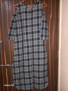 Gerua Women&#39;s Kurti (M)