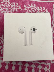 Apple AirPods (2nd Generation)