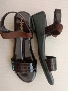 Sandle