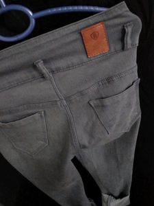 Low Waisted Skinny Grey Pants