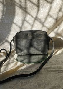 Guess Sling Bag