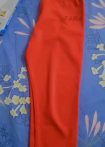 Zara Red Cropped Leggings