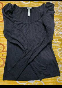 Black Ribbed Top plus free scarf