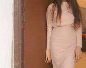 Elegant Pink Pencil Skirt