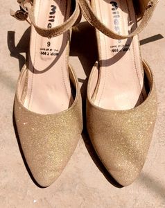 Gold Heels💛 Sale💫