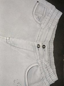 New jeans with stretchable size