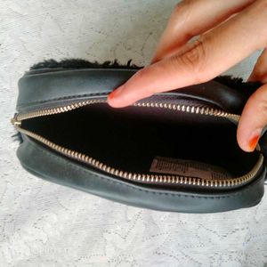 Black Furr Clutch