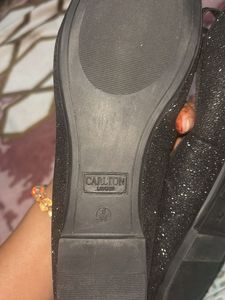 Carlton London Black Ballet Flats