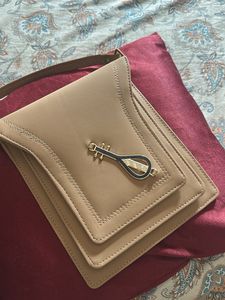 New Sling Bag Perfect For Girls