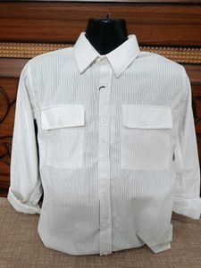 M size Shirt/tshirt