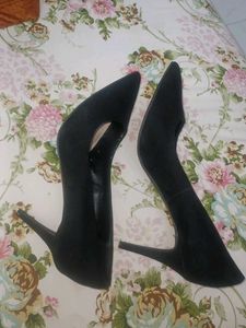 Dorothy Perkins Black suede Heels