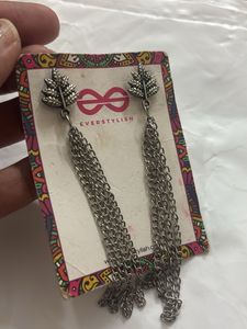 Everstylish Leaf Drop Earrings