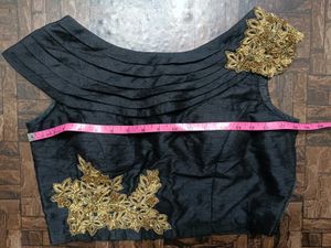 Elegant Black &amp; Gold Lehenga