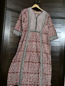 Indubindu Women Printed Red Cotton Kurta Set