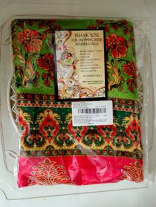 BRAND NEW SHAWL FOR SALE !!