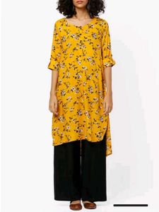 Avaasa Floral Print High-Low Kurti