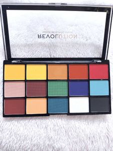 Revolution Reloaded Marvellous Mattes eyeshadow pa