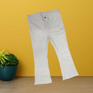 women White bootcut Jeans size 32 (O-64)