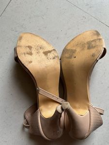 Brand New beige Stilettos 👠