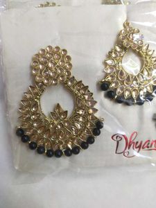 Dhyani Earring With Maang Tikka