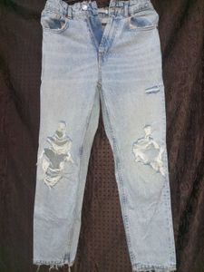 ZARA BOYFRIEND RIPPED JEANS