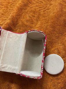 Embroidered Bangle Arranger Box