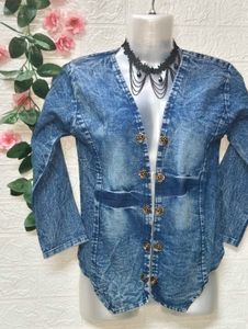 🎁Buy 2 Get 1 item worth Rs.99 free 🎁Denim Jacket