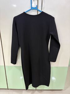 Chic Black Bodycon Mini Dress