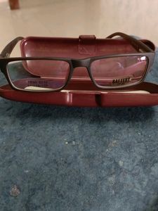 Unisex Frame