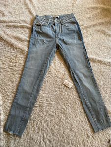 ZARA Stylish Light Wash Denim Jeans