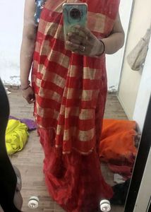 Saree With Ready Made Blouse