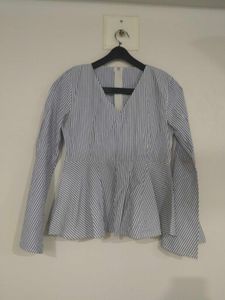 Combo of two  Peplum Tops🩵🤍