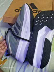 Adidas Sneakers