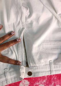 White Straight Leg Pants(jeans)